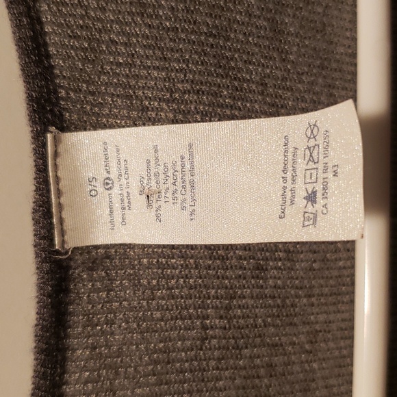 lululemon Grey Cape - Picture 2 of 4